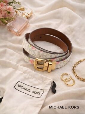 Michael Kors MK Logo Twist Reversible Floral Print Belt (44")